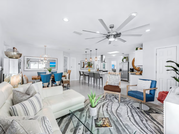 Lovely Naples Pool Home Walk Vanderbilt Beach